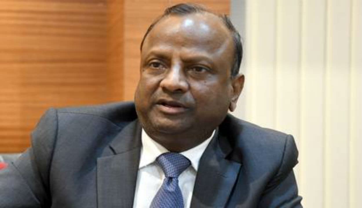 एसबीआई चीफ रजनीश कुमार का कार्यकाल बढ़ाएगी सरकार या फिर तलाशेगी उनका उत्तराधिकारी?