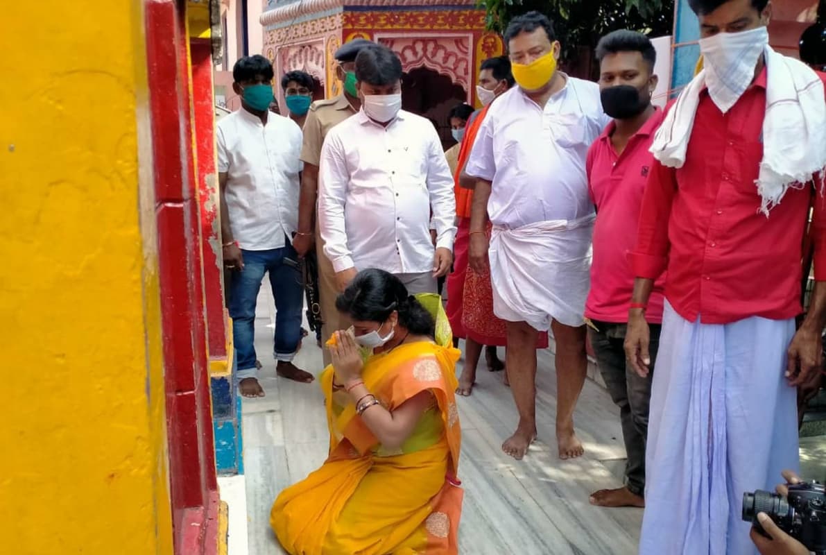 Jharkhand News: 202 दिन बाद खुला मां छिन्नमस्तिके का दरबार, ऑनलाइन दर्शन टिकट के वसूले गये 200-200 रुपये