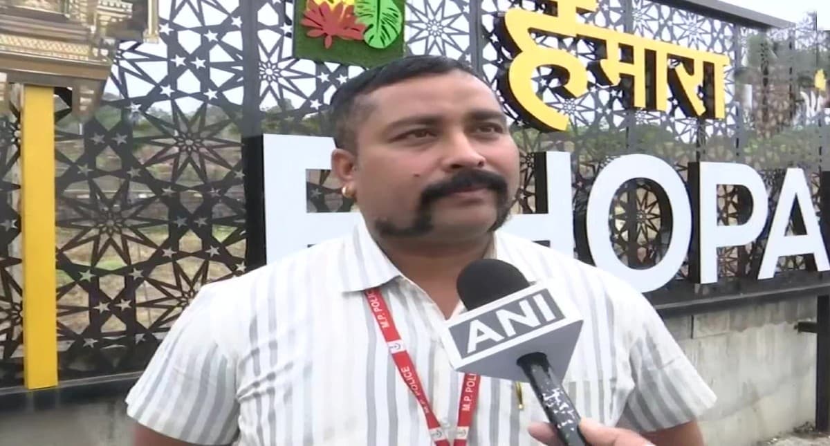 लंबी मूंछ के कारण एमपी पुलिस के कांस्टेबल सस्पेंड, कहा- नहीं कटवाऊंगा यह मेरे स्वाभिमान...