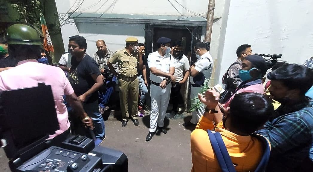 BJP नेता राकेश सिंह बर्दवान से गिरफ्तार, कोलकाता पुलिस ने दो बेटों को हिरासत में लिया, तीन घंटे तक घर की तलाशी के बाद की कार्रवाई