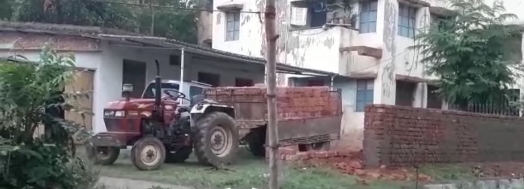 सीसीएल की खाली जमीन पर निर्माण करवा रहे यूनियन नेता का विरोध, लोगों ने लगाया भूमि कब्जा करने का आरोप