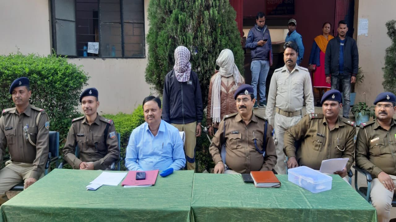 इंटर डिस्ट्रिक्ट बाइक चोरी और छिनतई गिरोह का खुलासा, रामगढ़ पुलिस ने ओरमांझी के दो आरोपी को किया गिरफ्तार