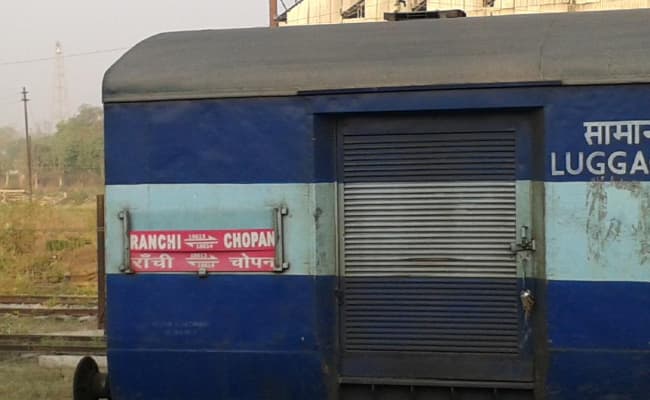 रांची-चोपन एक्सप्रेस तीन दिन रहेगी रद्द, कई ट्रेनों के मार्ग बदले गये, जानें वजह