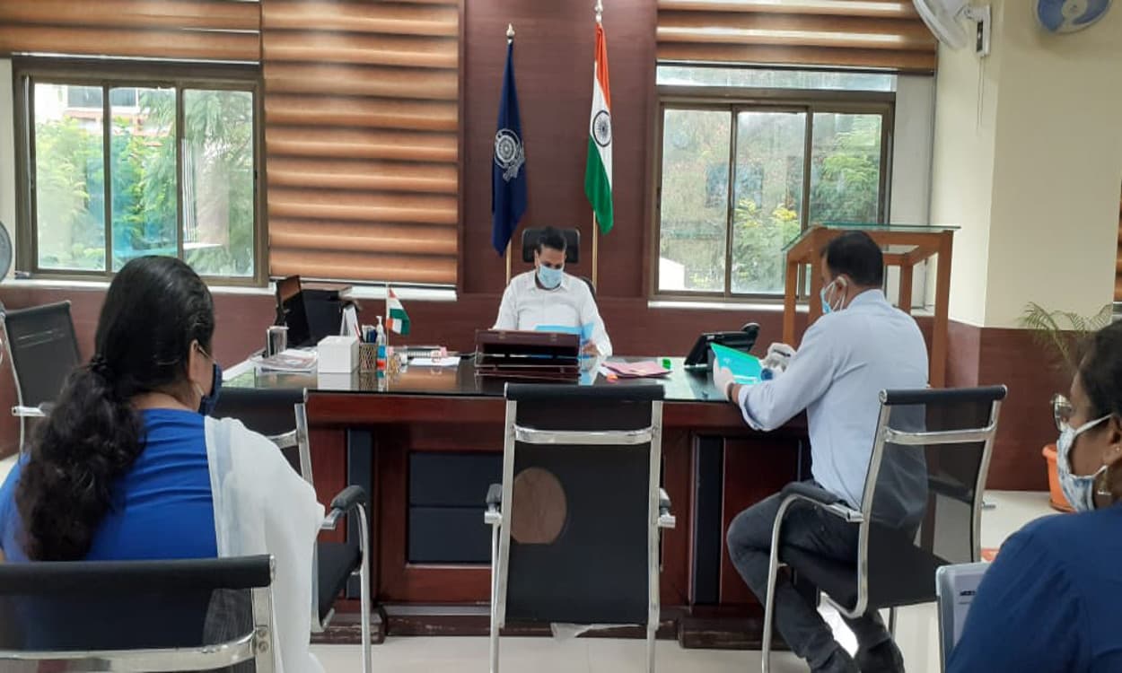 कस्तूरबा गांधी बालिका आवासीय विद्यालयों का होगा सर्वे, सीएसआर के तहत विभिन्न परियोजनाओं की रांची डीसी ने की समीक्षा