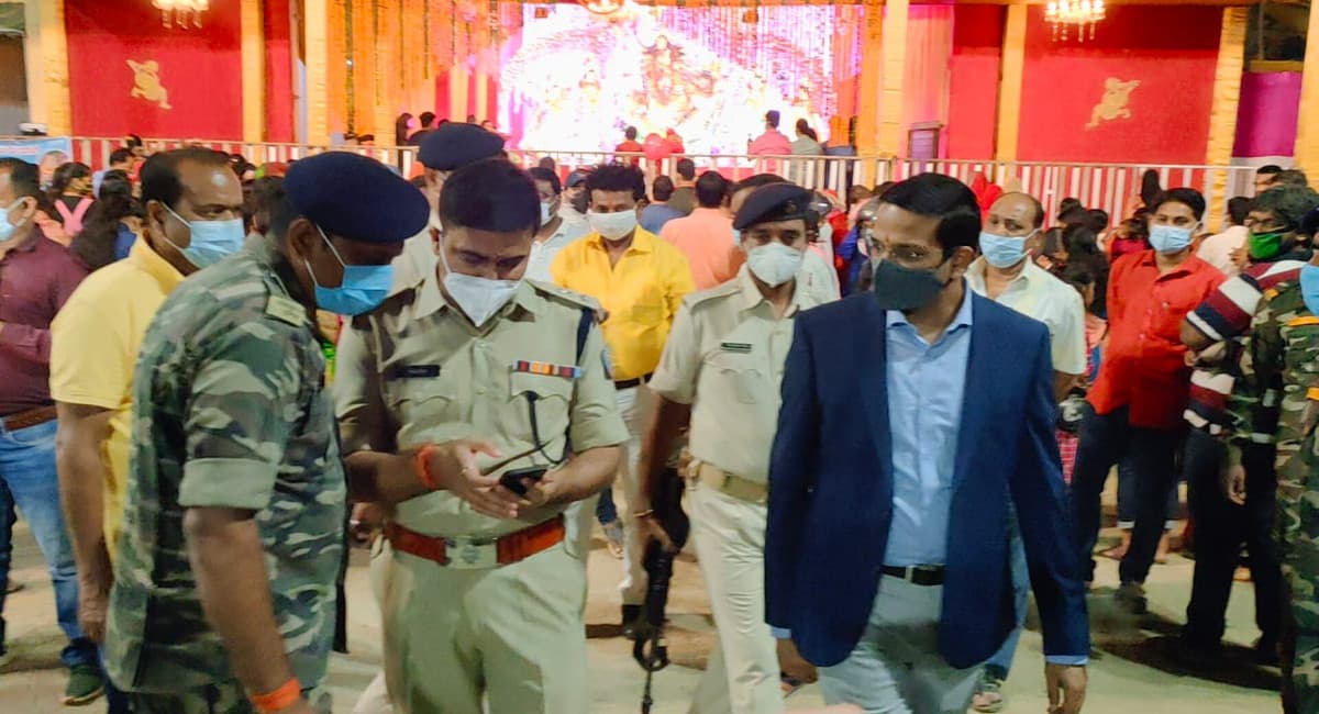Durga Puja 2021: रांची की दो पूजा समितियों को नोटिस, दुर्गापूजा गाइडलाइन उल्लंघन का लगा आरोप