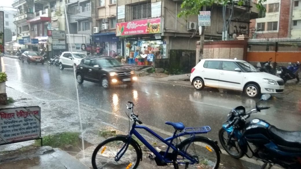 Weather Today: रांची में मूसलाधार बारिश, झारखंड में अगले दो सप्ताह तक कैसा रहेगा मौसम