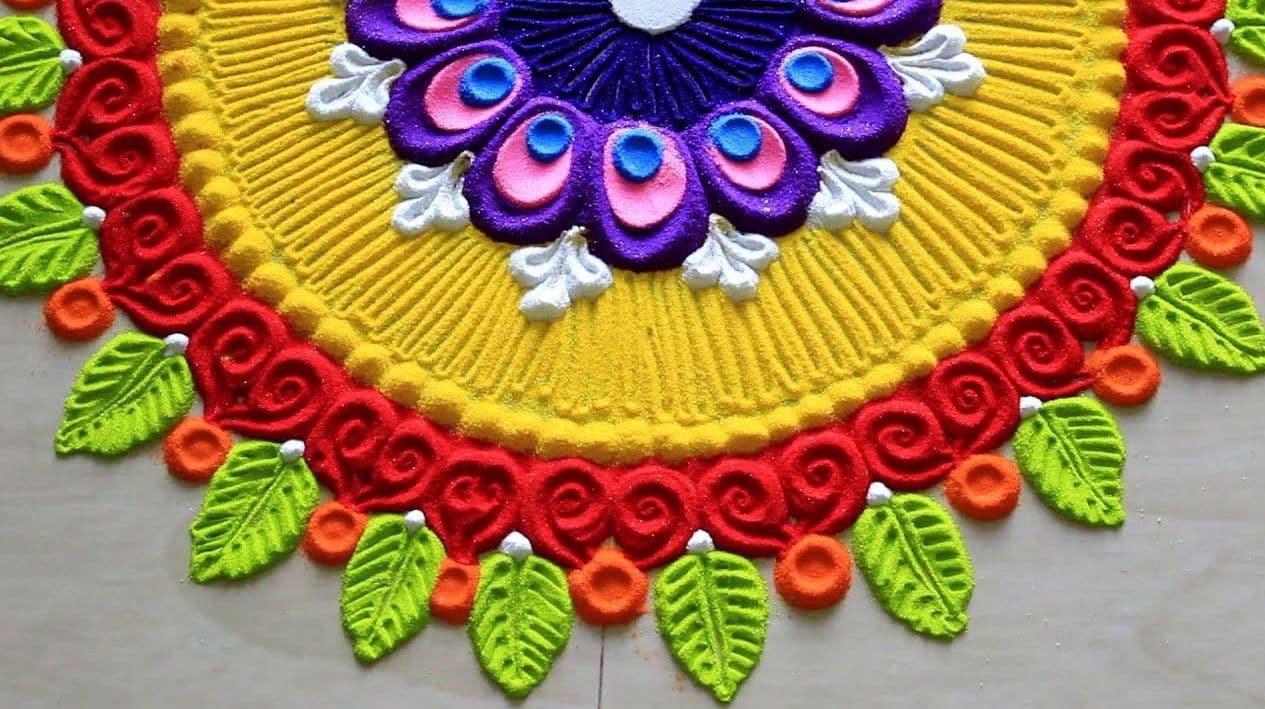 Rangoli Designs for Diwali 2020 Images, Photos, Pics : आसान रंगोली डिजाइन्स बनाएं आटे, हल्दी, कुमकुम व रंग-बिरंगे फूलों से