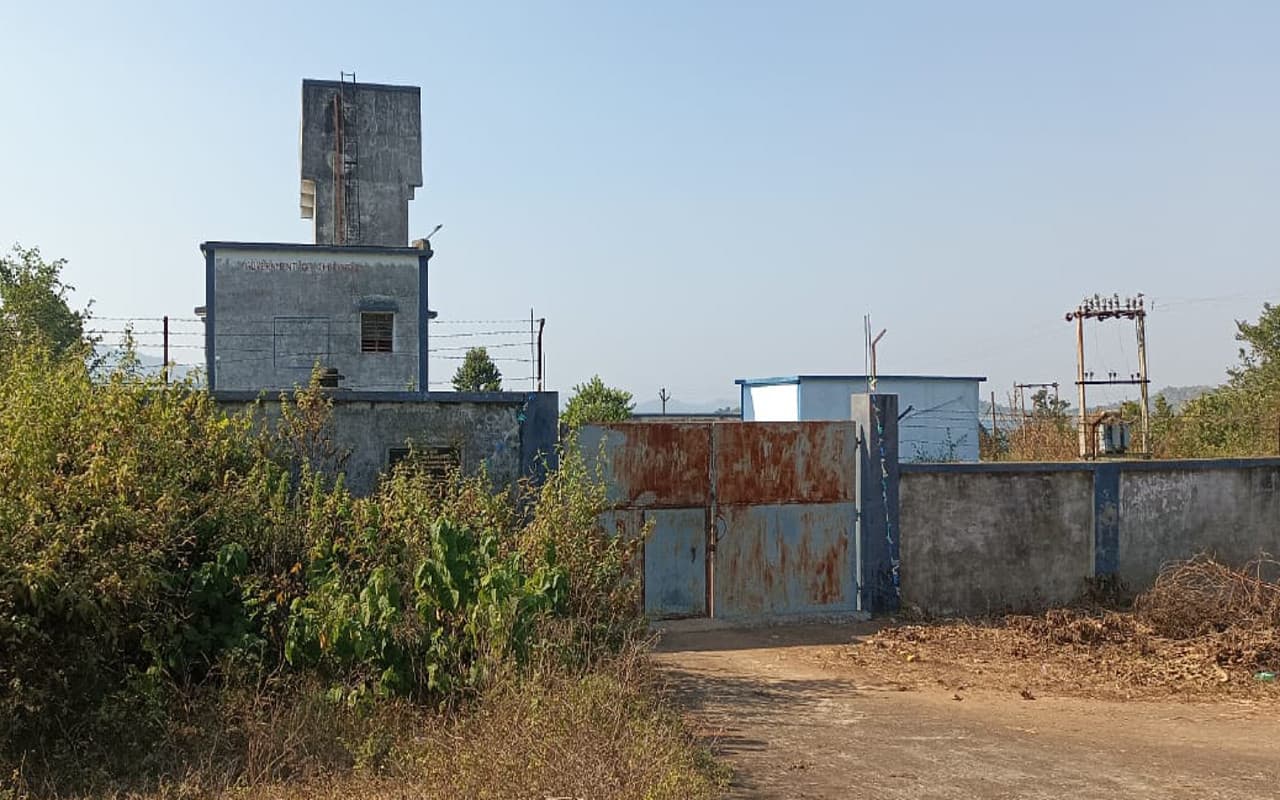 झारखंड : संताल के इन गांवों में कनेक्शन है पर पानी नदारद, रानीश्वर में करोड़ों की जलापूर्ति योजना फेल