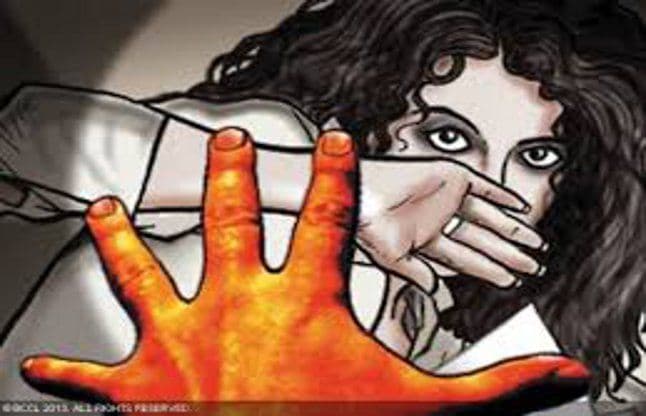 UP News: बस्ती में राजस्व अधिकारी ने की महिला नायब तहसीलदार से दुष्कर्म की कोशिश, FIR दर्ज, जानें पूरा मामला