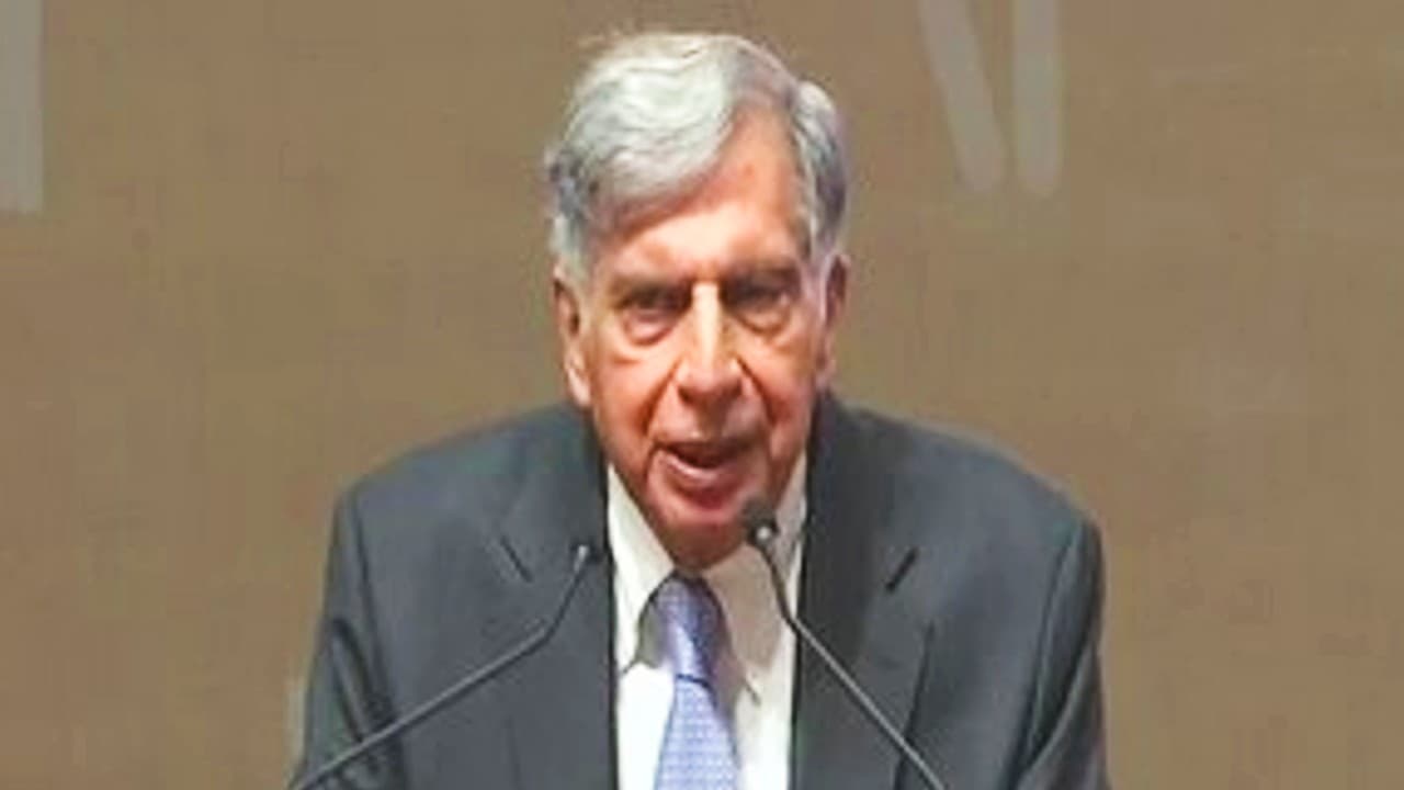 रतन टाटा को धमकी देने वाले व्यक्ति तक पहुंची पुलिस, जानें आरोपी ने क्यों किया ये काम...