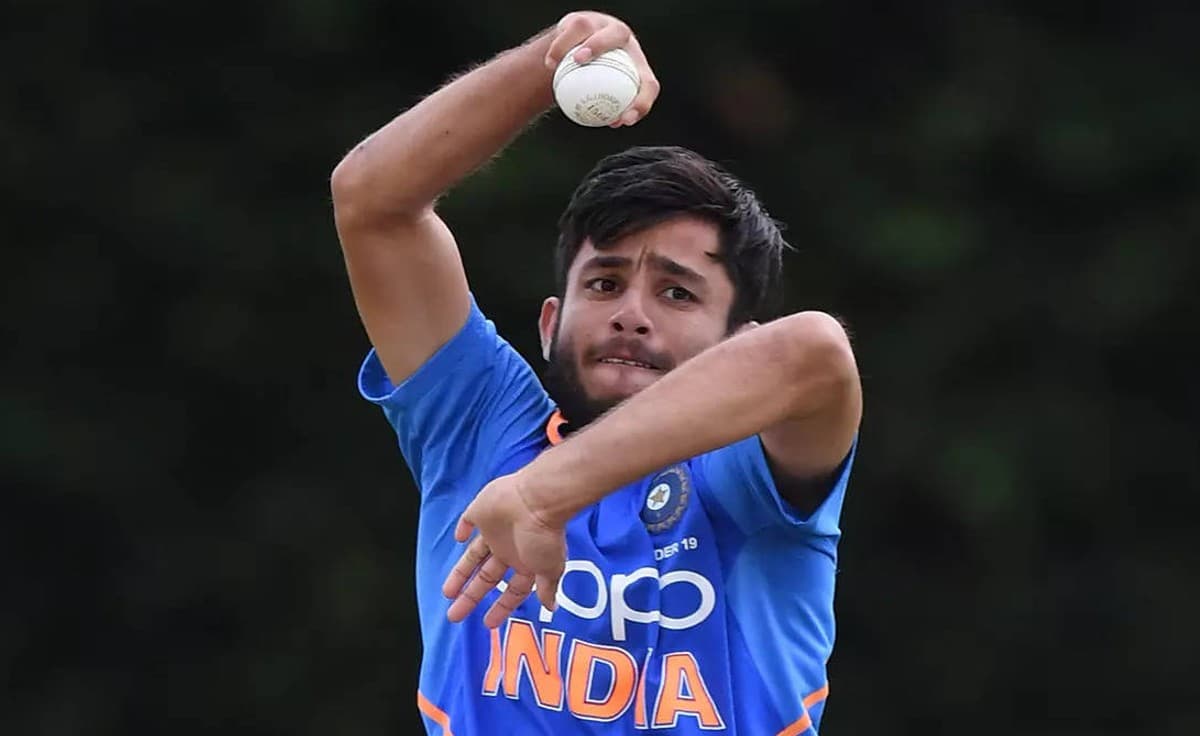 रवि बिश्नोई के संघर्ष की कहानी, पिच तैयार करने से लेकर आईपीएल तक का सफर, अब टीम इंडिया में मिली जगह रवि बिश्नोई के संघर्ष की कहानी, पिच तैयार करने से लेकर आईपीएल तक का सफर, अब टीम इंडिया में मिली जगह