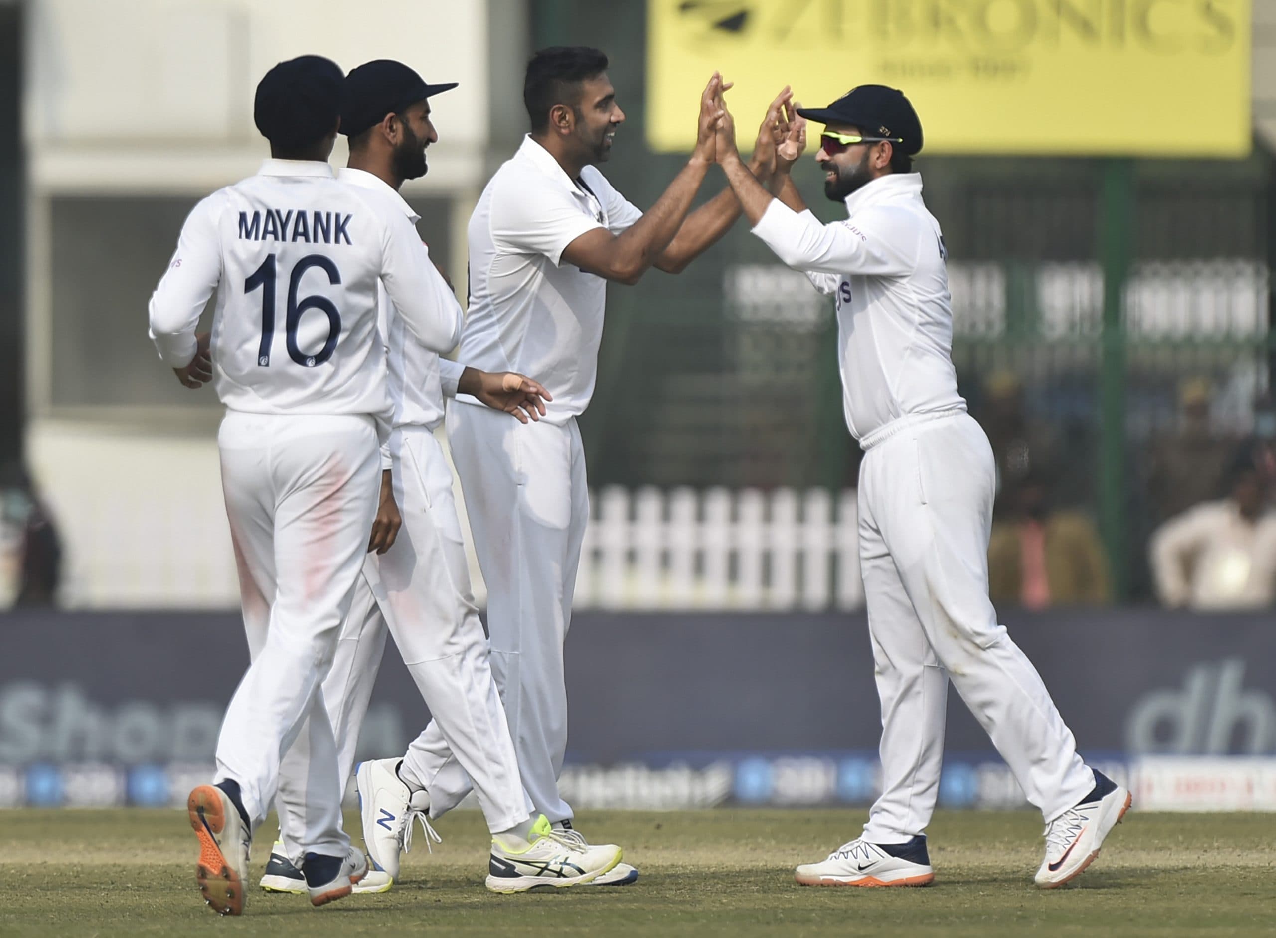 रविचंद्रन अश्विन के करियर पर मंडराने लगा था खतरा, इस खिलाड़ी की वजह से टेस्ट में रचा इतिहास