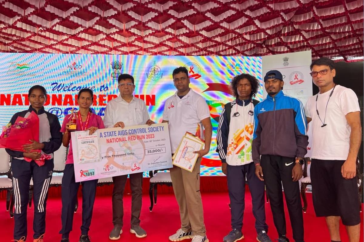 PHOTOS: गोवा की नेशनल रेड रन मैराथन दौड़ में झारखंड की बिटिया संघमित्रा मेहता व राजन ने दिखाया दम, बढ़ाया मान