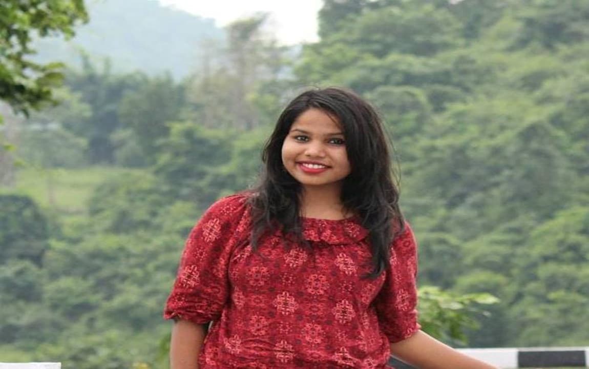 कोरोना योद्धा : गरीबों व मजदूरों की मददगार बनीं मैनेजमेंट की छात्रा रेखा नायक