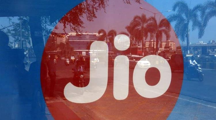 Reliance Jio के 200 रुपये से सस्ते प्लान में मिलेंगे इतने सारे बेनिफिट्स कि आप भी...