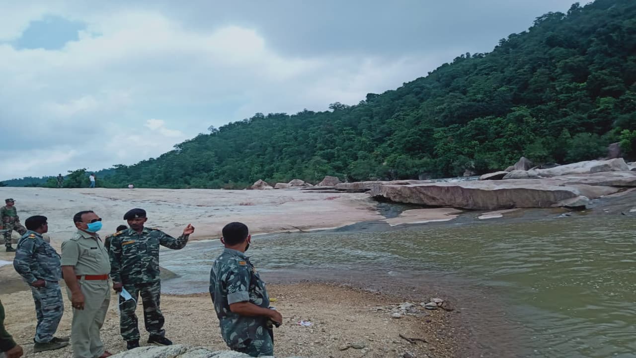 खूंटी के रीमिक्स फॉल में एक माह में 6 युवक डूबे, हरकत में आया पुलिस प्रशासन, फिलहाल लोगों के आने पर लगेगी रोक
