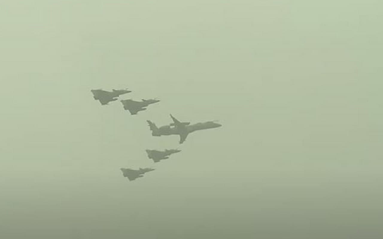 गणतंत्र दिवस फ्लाईपास्ट का हिस्सा होंगी महिला फाइटर पायलट, वायु अग्निवीर दिखाएंगी खतरनाक करतब