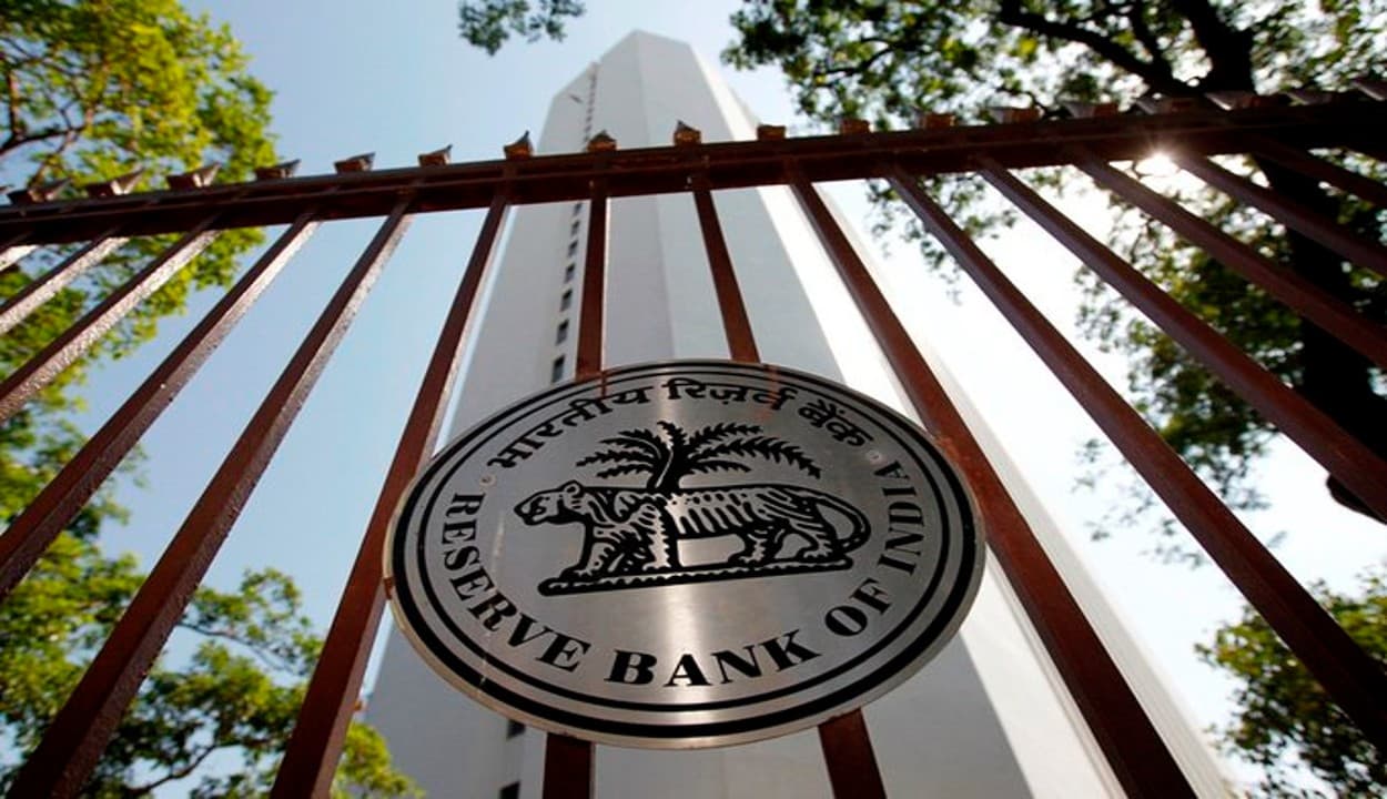 RBI MPC: रिजर्व बैंक आज देगा सस्ते ब्याज का तोहफा या करना होगा इंतजार? आज होगा फैसला, जानें अपडेट