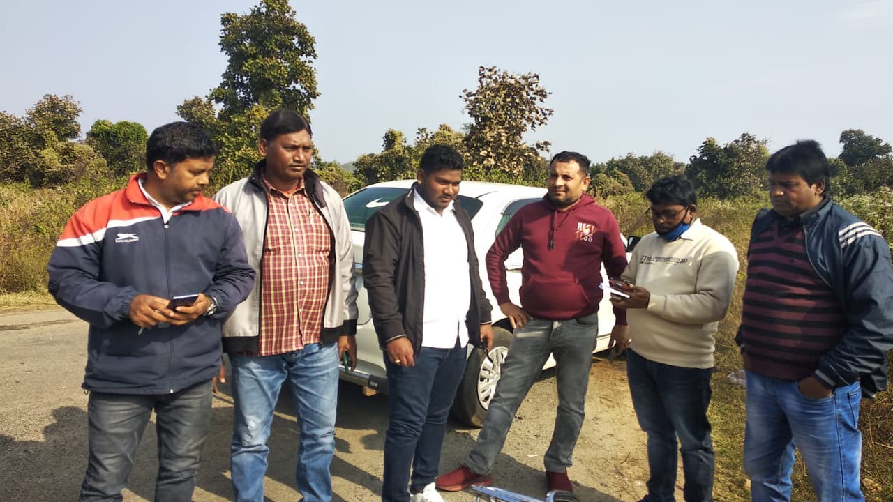 नेतरहाट स्कूल की तर्ज पर बोकाराे में बनेगा आवासीय विद्यालय, भूमि चयन को लेकर सीओ ने किया स्थल निरीक्षण