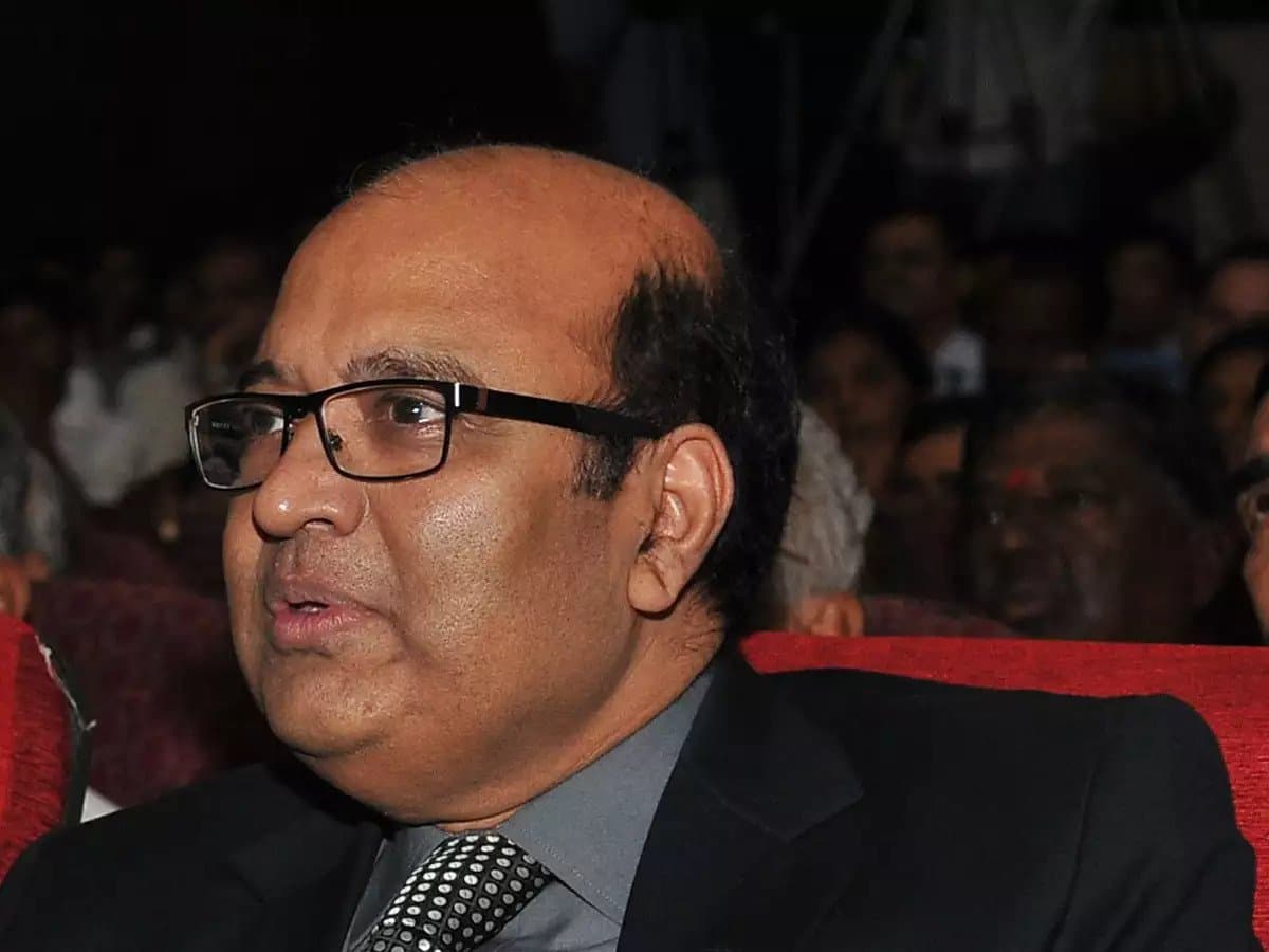 अतीक-अशरफ हत्याकांड: कौन हैं पूर्व चीफ जस्टिस डीबी भोसले, जिनके नेतृत्व में अब 5 सदस्यीय आयोग करेगा जांच