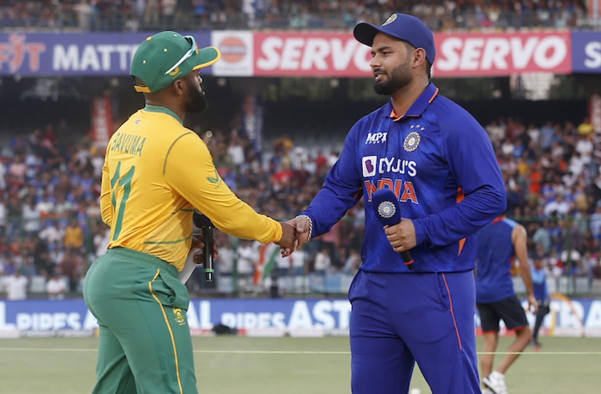 IND vs SA 4th T-20 : ‘करो या मरो’ के मुकाबले में भारत को पंत के फॉर्म में लौटने की उम्मीद IND vs SA 4th T-20 : ‘करो या मरो’ के मुकाबले में भारत को पंत के फॉर्म में लौटने की उम्मीद