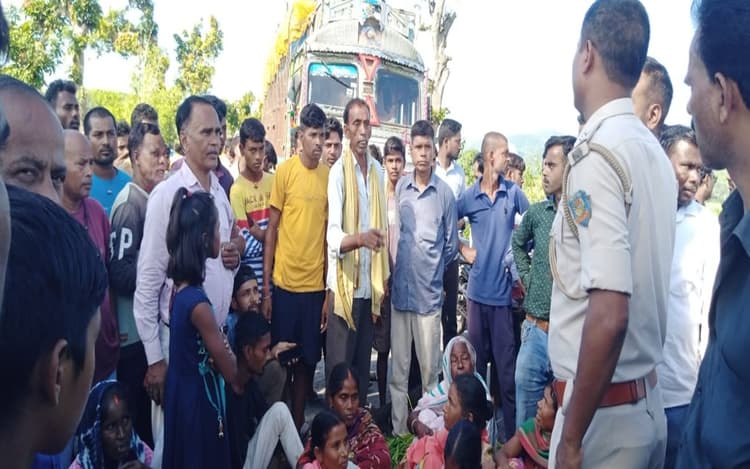 रांची-पुरुलिया सड़क ढाई घंटे रही जाम, जानिए क्या है वजह