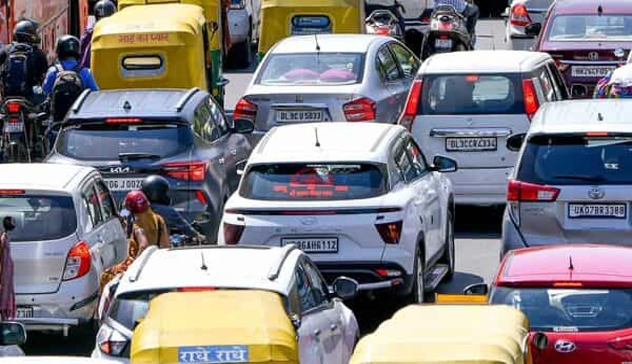 बिहार में सार्वजनिक परिवहन की गाड़ियों में लगेगा लोकेशन ट्रैकिंग डिवाइस, परिवहन विभाग ने दिया निर्देश