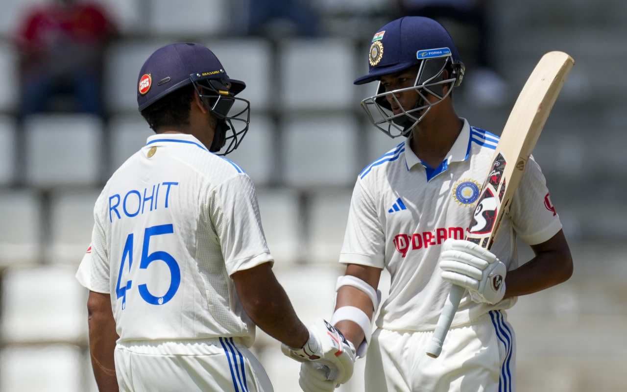 IND vs WI: रोहित शर्मा और यशस्वी जायसवाल के अर्धशतक से भारत मजबूत, वेस्टइंडीज पर बनायी बढ़त