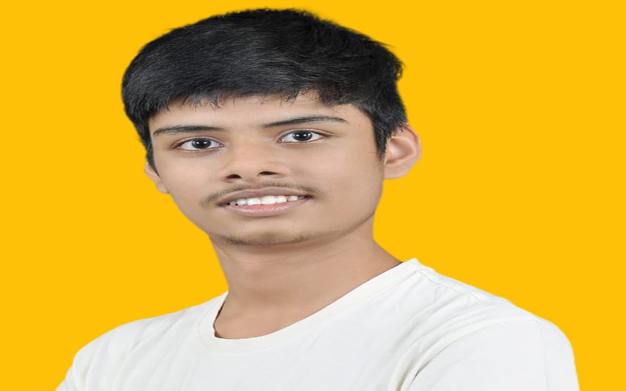 Prabhat Khabar Special: जमशेदपुर के छात्र रोहित सिन्हा ने बनाया पहनने वाला एयर कंडीशनर, जानें खूबियां