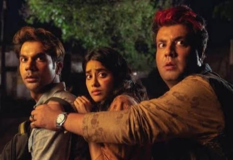 Roohi Movie Review : ना हंसाती है ना डराती है... बोरिंग है रूही