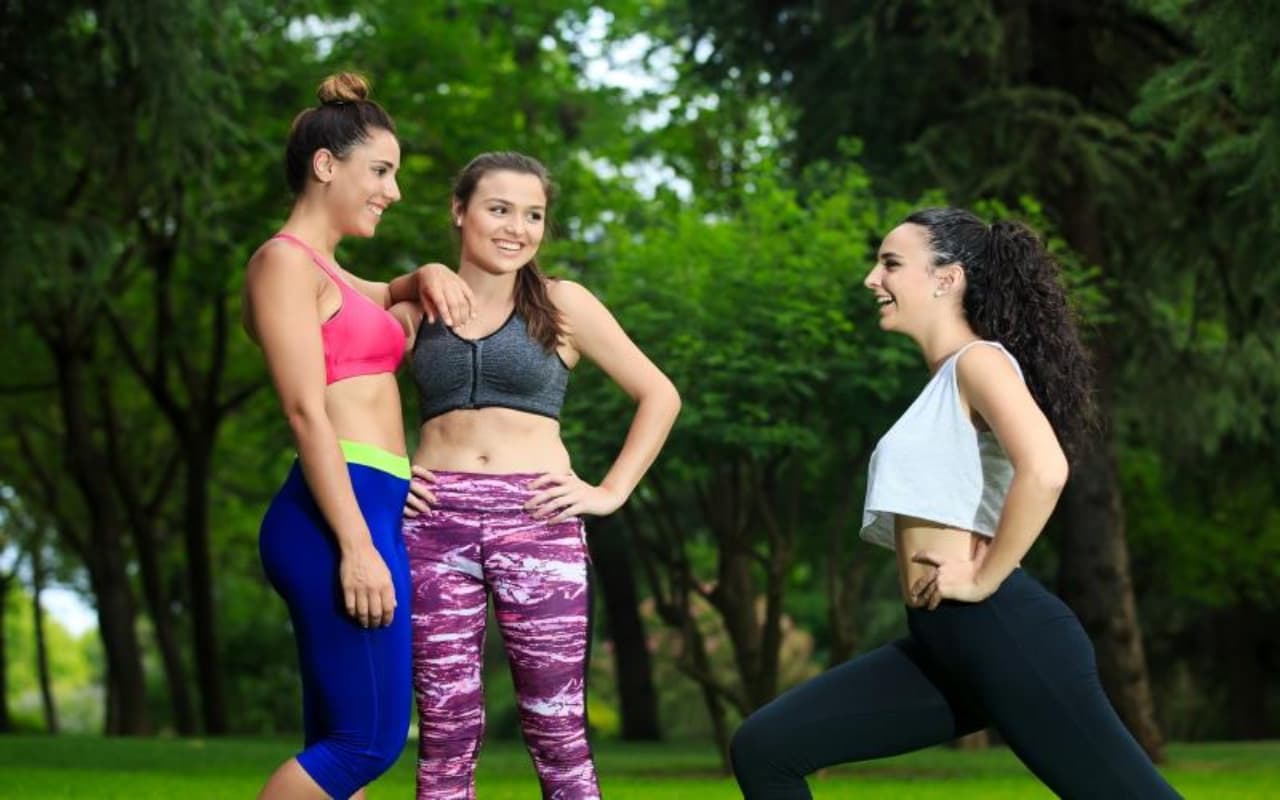 खड़े होकर करने वाले ये 5 एक्सर्साइज, जल्दी घटा देगा आपका belly fat