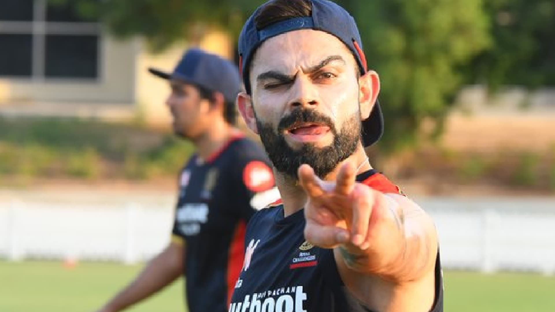 IPL 2020 : इस वजह से विराट कोहली ने ट्विटर पर बदला अपना नाम, बन गये सिमरनजीत सिंह