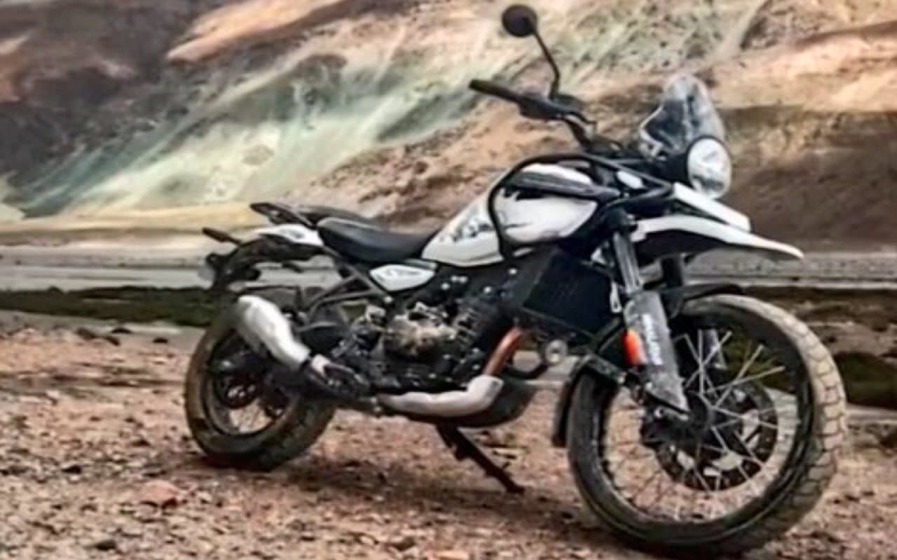 फेस्टिव सीजन में रॉयल एनफील्ड का बड़ा धमाका! हिमालयन 452 से उठाया पर्दा, जानें कब होगी लॉन्च