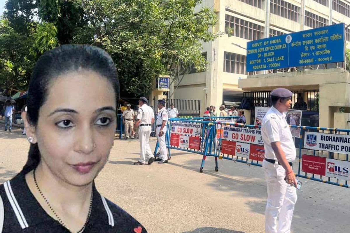 Teacher Recruitment Scam : ईडी दफ्तर पहुंची अभिषेक बनर्जी की पत्नी रुजिरा बनर्जी, जाने आखिर क्यों… Teacher Recruitment Scam : ईडी दफ्तर पहुंची अभिषेक बनर्जी की पत्नी रुजिरा बनर्जी, जाने आखिर क्यों…