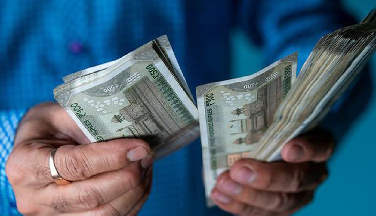 छत्तीसगढ़ के कर्मचारियों को मिली 'मजदूरी' की सौगात : महंगाई भत्ते में 5 फीसदी बढ़ोतरी, श्रमिकों को पेंशन