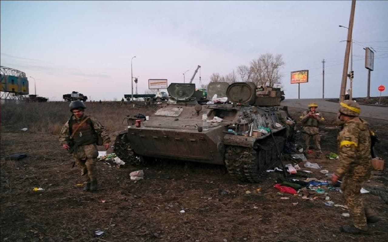 Russia-Ukraine War: रूस पर भारी पड़ रहा यूक्रेन, खारकीव के बाद अब इस शहर से पुतिन सेना वापस