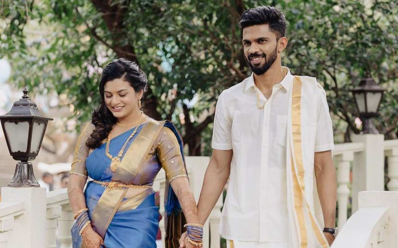रुतुराज गायकवाड़ की पत्नी उत्कर्षा पवार ने अपनी सगाई की थीम चेन्नई के लोगों को समर्पित की, शेयर की तस्वीरें रुतुराज गायकवाड़ की पत्नी उत्कर्षा पवार ने अपनी सगाई की थीम चेन्नई के लोगों को समर्पित की, शेयर की तस्वीरें