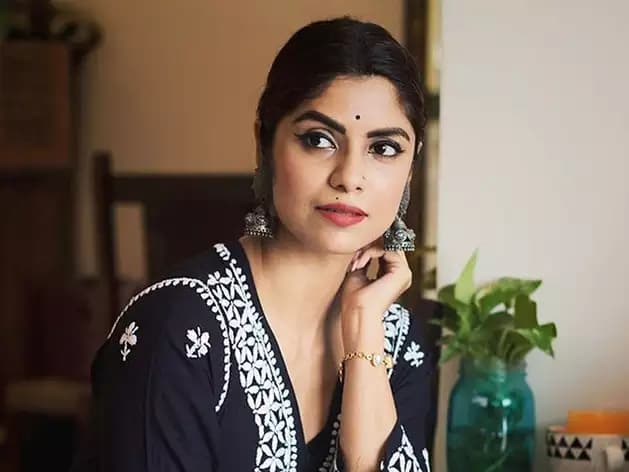 'माधुरी दीक्षित सहित कई स्टार्स की मोटिवेशनल कहानियां सुनाती थीं सरोज जी'