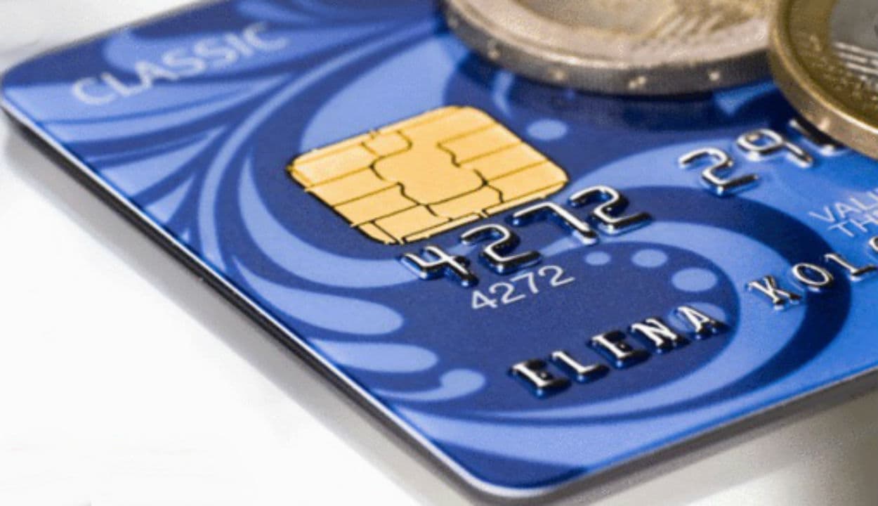 क्या आप जानते हैं कि SBI सात तरह का डेबिट कार्ड देता है और हर कार्ड से पैसा निकालने की डेली लिमिट तय है?