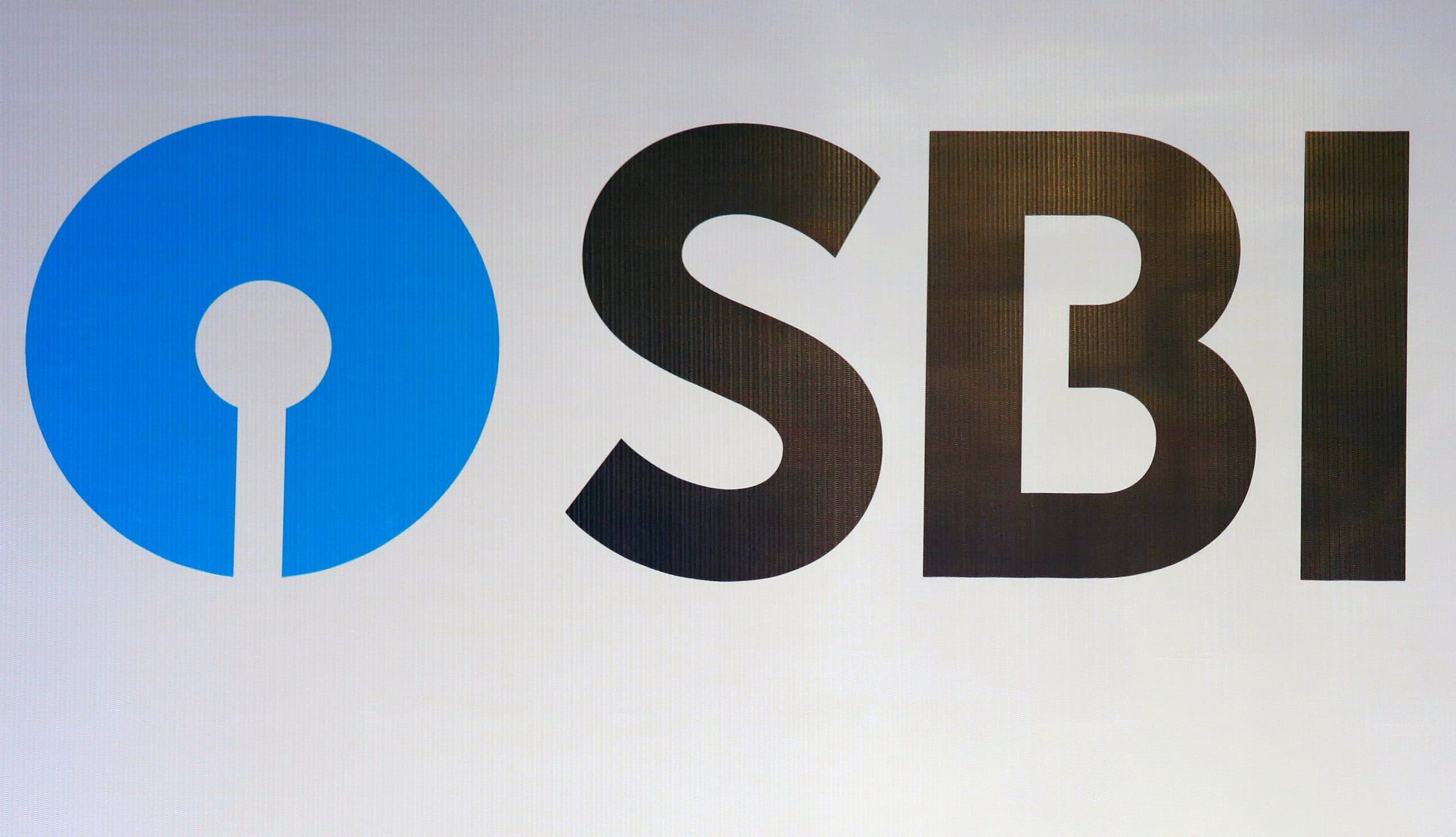 कर्मचारियों को SBI की चेतावनी : COVID19 के दौरान सोशल मीडिया में बैंक के खिलाफ लिखा, तो होगी कार्रवाई