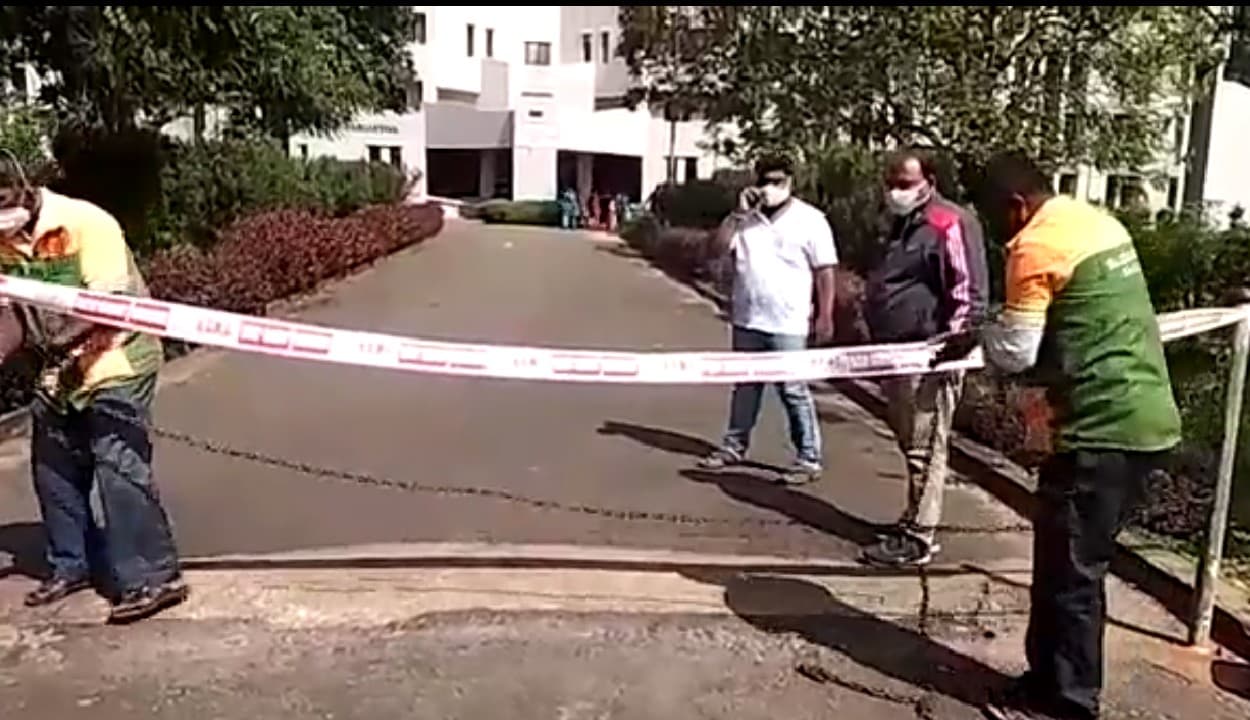 कर्नाटक के एसडीएम मेडिकल कॉलेज में 66 स्टुडेंट्स कोरोना पॉजिटिव, दो हॉस्टल किए सील