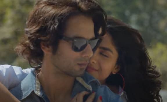 Jersey Trailer: शाहिद कपूर की फिल्म 'जर्सी' का ट्रेलर रिलीज, एक्टर के दमदार लुक ने जीता फैंस का दिल, VIDEO