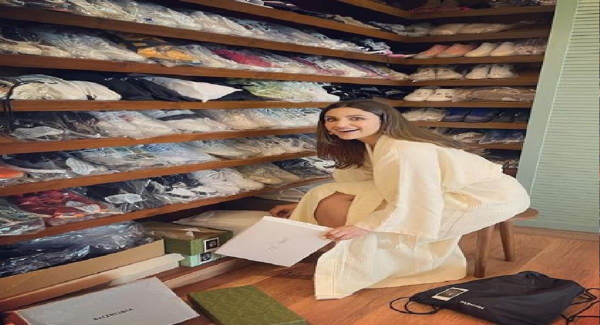 क्या आपने देखा परिणीति चोपड़ा का शू कलेक्शन, फैंस के साथ शेयर की खास तस्वीरें, देखें PHOTOS