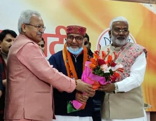 UP Election 2022: एमएलसी शतरुद्र प्रकाश का भाजपा में जाना सपा के लिए बड़ा नुकसान, रोचक है राजनीतिक करियर UP Election 2022: एमएलसी शतरुद्र प्रकाश का भाजपा में जाना सपा के लिए बड़ा नुकसान, रोचक है राजनीतिक करियर