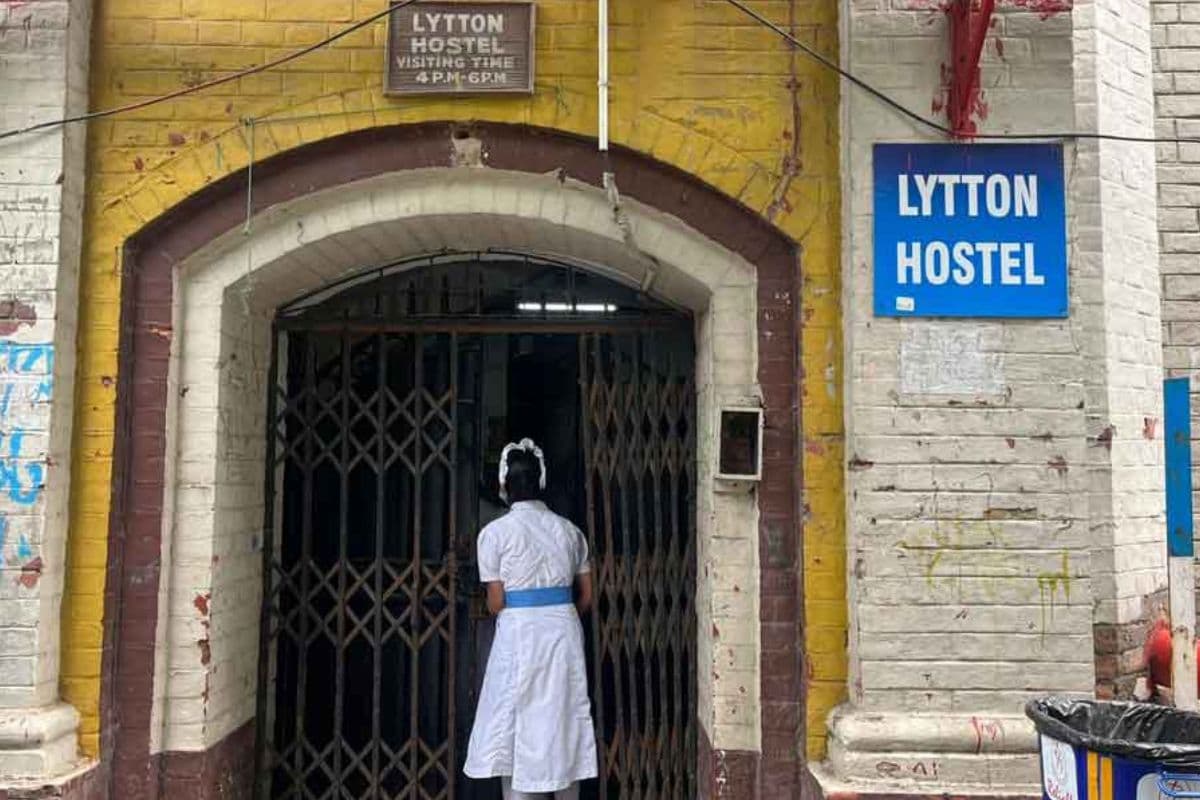 जादवपुर के बाद एसएसकेएम हॉस्टल में नर्सिंग छात्रा की रहस्यमयी मौत, दरवाजा तोड़कर निकाला गया शव