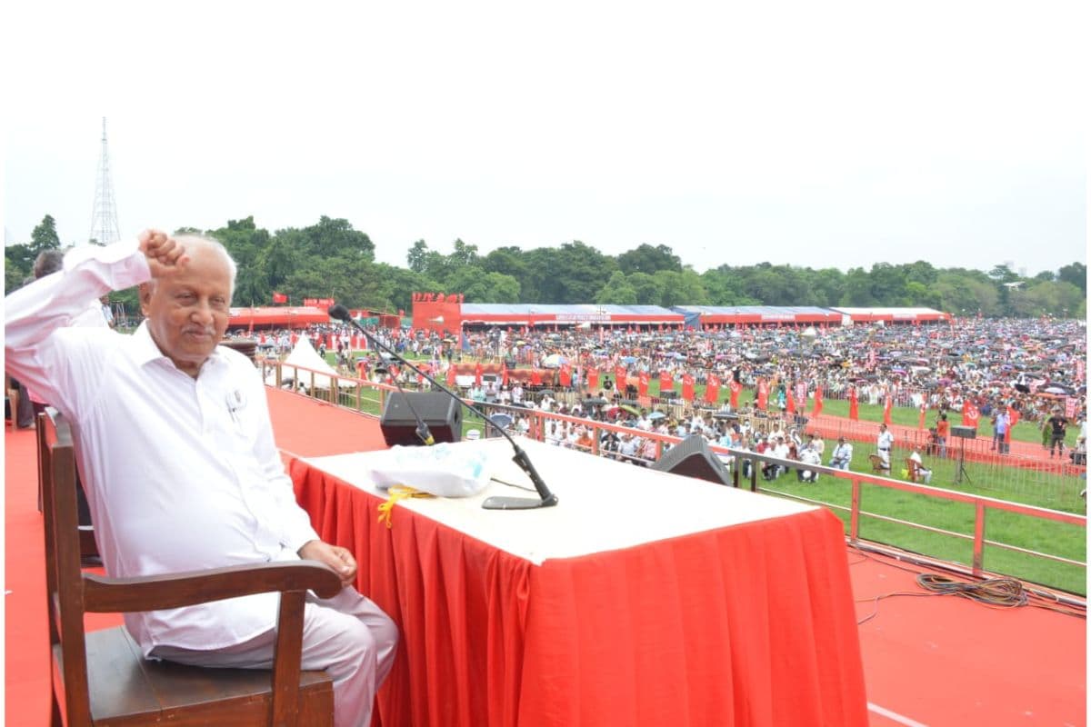 Photos : मेहनतकश लोगों को संगठित कर पूंजिवाद को हटाना ही मूल उद्देश्य : एसयूसीआई (सी)