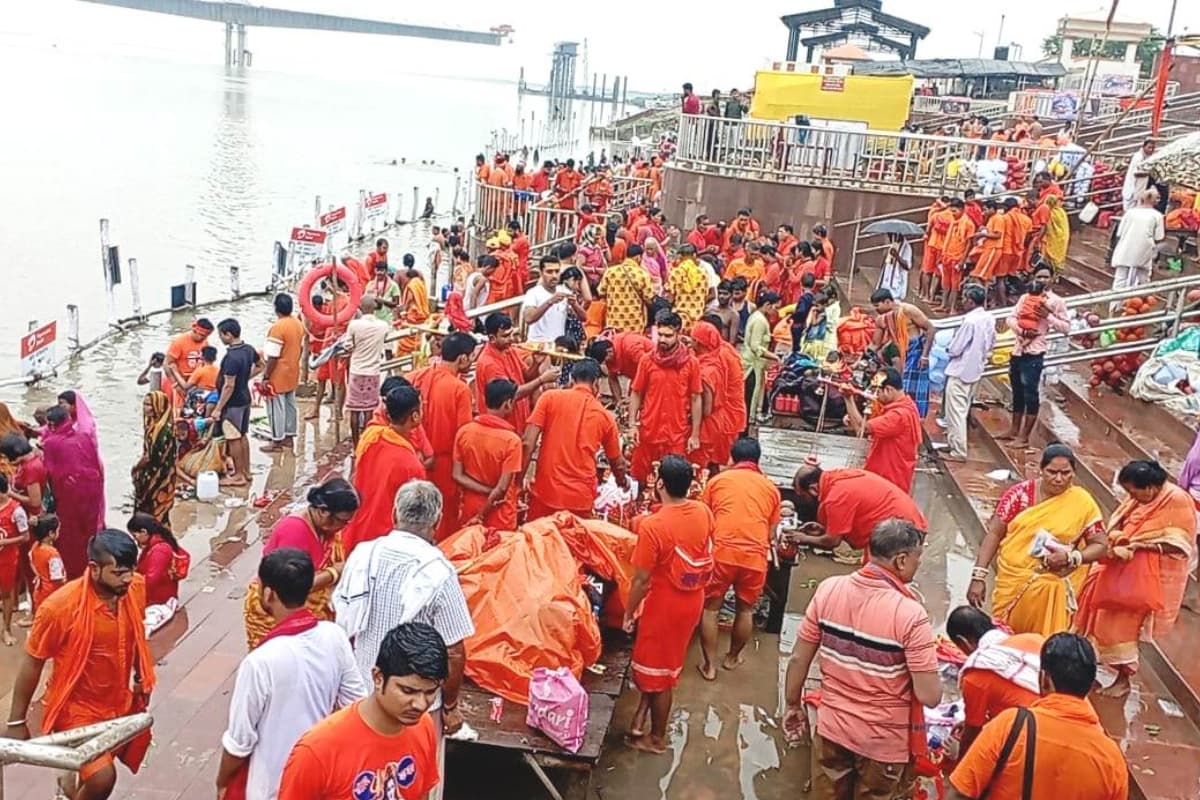 Sawan 2023: नाग पंचमी पर गंगा घाट पर उमड़ा कांवरियों का सैलाब, 25 हजार से अधिक कांवरिए गंगा जल लेकर हुए रवाना