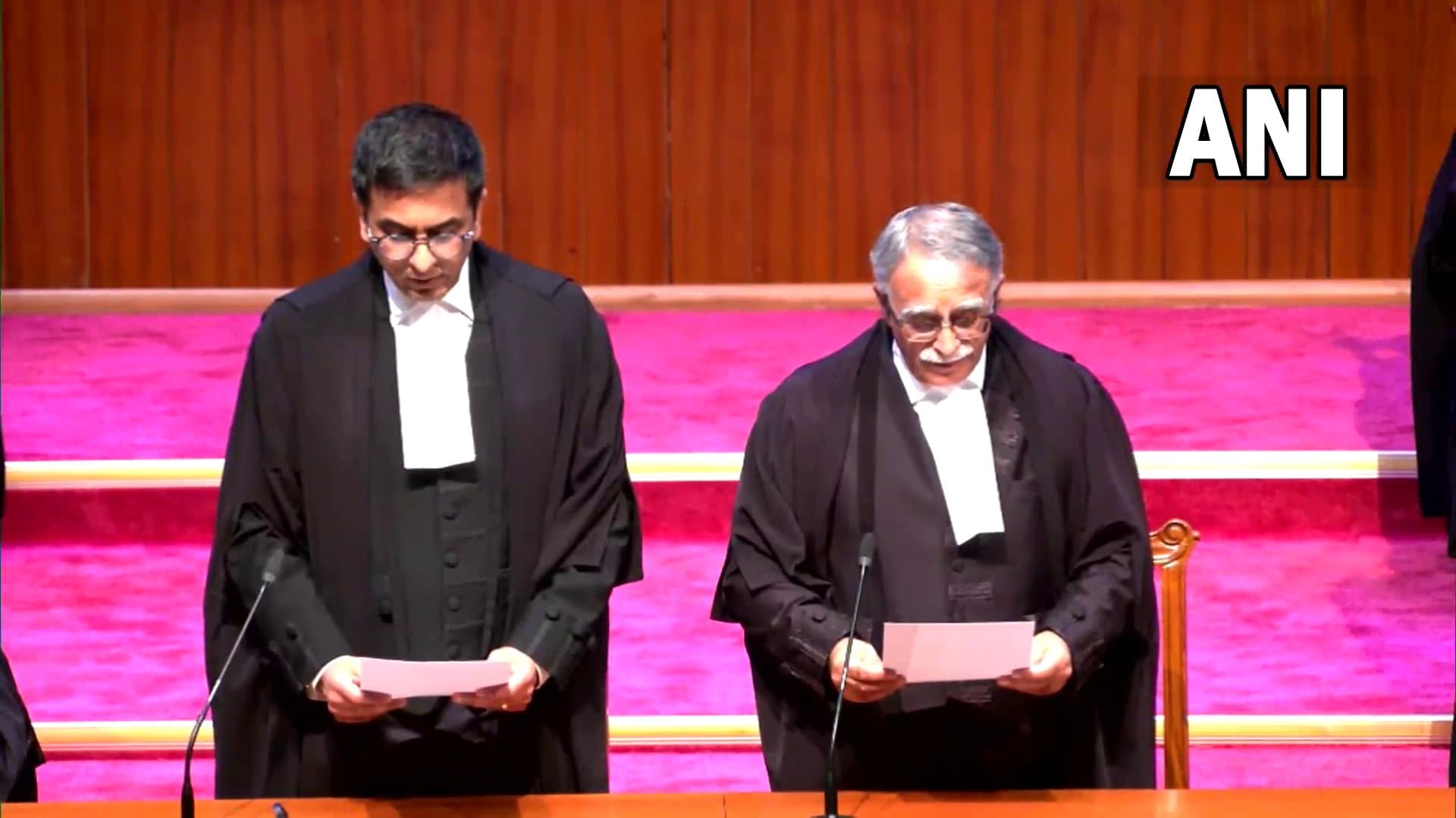 सीजेआई चंद्रचूड़ ने हाई कोर्ट के 5 नये न्यायाधीश को दिलायी शपथ, SC में न्यायाधीशों की कुल संख्या बढ़कर हुई 32