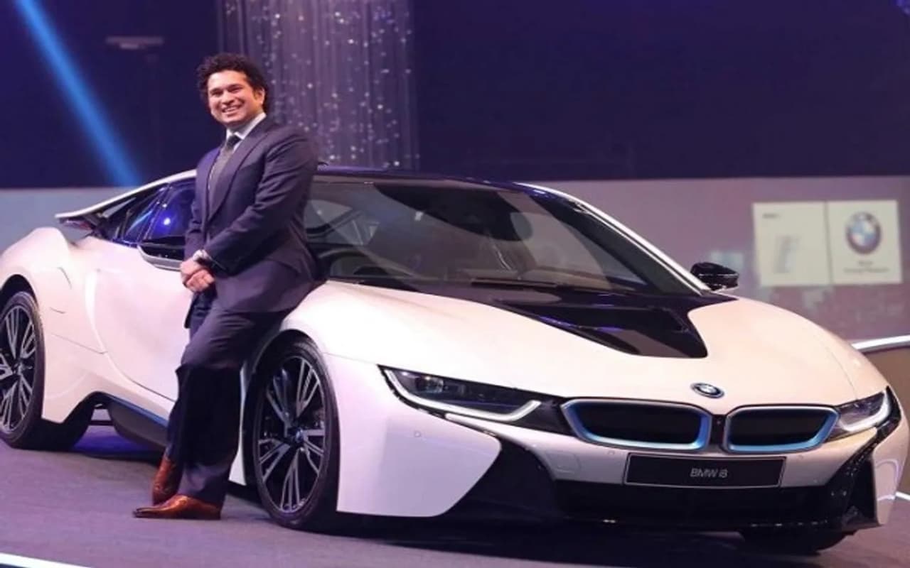 Sachin@50: सचिन तेंदुलकर के कार कलेक्शन में Maruti 800 से लेकर BMW-Ferrari तक शामिल, देखें PHOTOS Sachin@50: सचिन तेंदुलकर के कार कलेक्शन में Maruti 800 से लेकर BMW-Ferrari तक शामिल, देखें PHOTOS