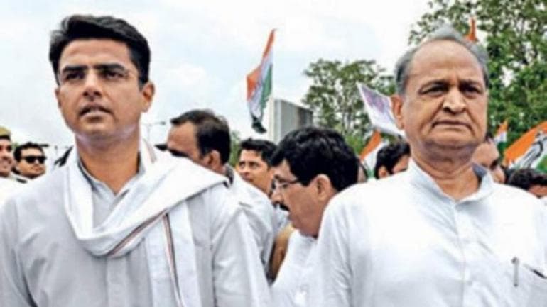 Rajasthan Congress Crisis: भिड़े सचिन पायलट और अशोक गहलोत समर्थक, खूब चले लात-जूते, देखें वीडियो